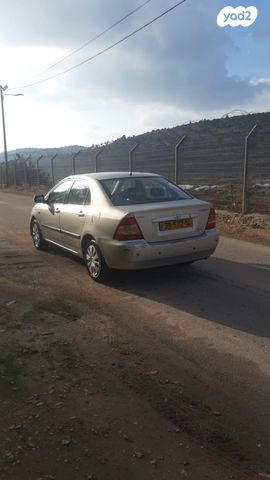 טויוטה קורולה