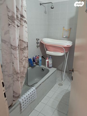 דירה, אגוז 12, נווה שלמה, גדרה