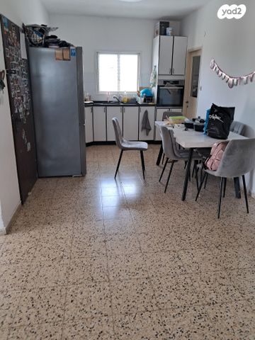 דירה, אגוז 12, נווה שלמה, גדרה