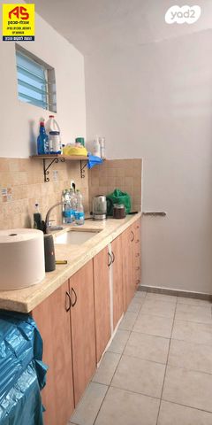 דירה, ד"ר מרטון, א' / צפון מזרח העיר, רחובות