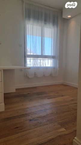 דירה, שדרות לוי אשכול, הגוש הגדול, רמת אביב החדשה, נופי ים, תל אביב יפו