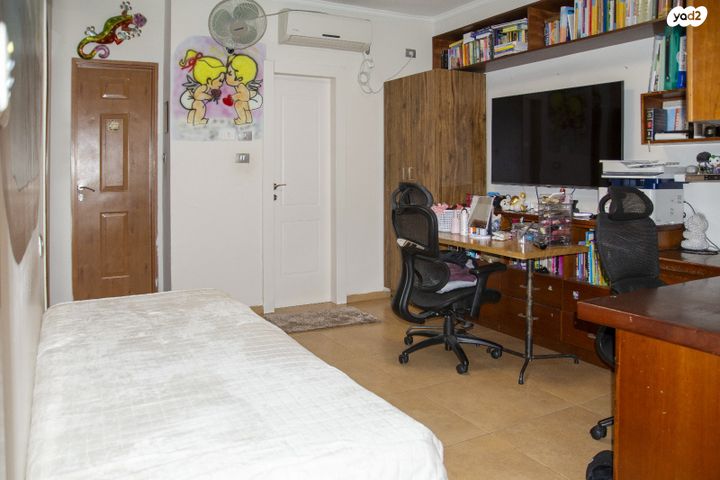 דירת גן, המעפילים 42, גבעת אולגה, חדרה