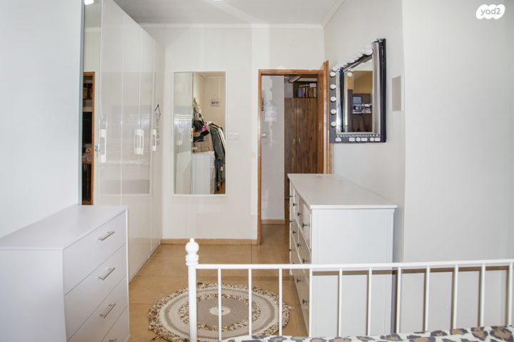 דירת גן, המעפילים 42, גבעת אולגה, חדרה