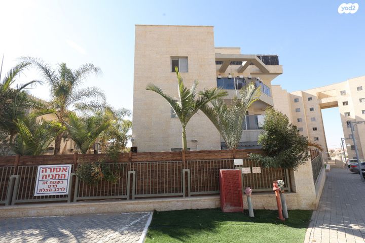 דירה, ישראל שוחט, נווה זאב, נאות אילן, באר שבע