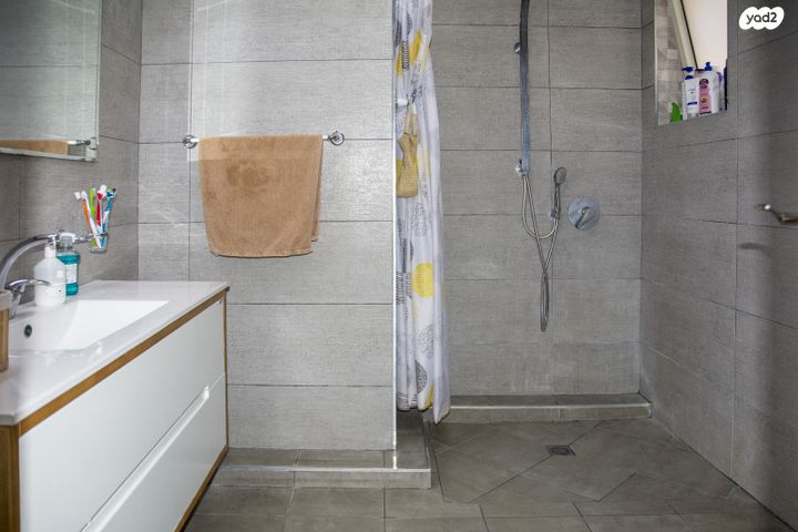 דירת גן, המעפילים 42, גבעת אולגה, חדרה