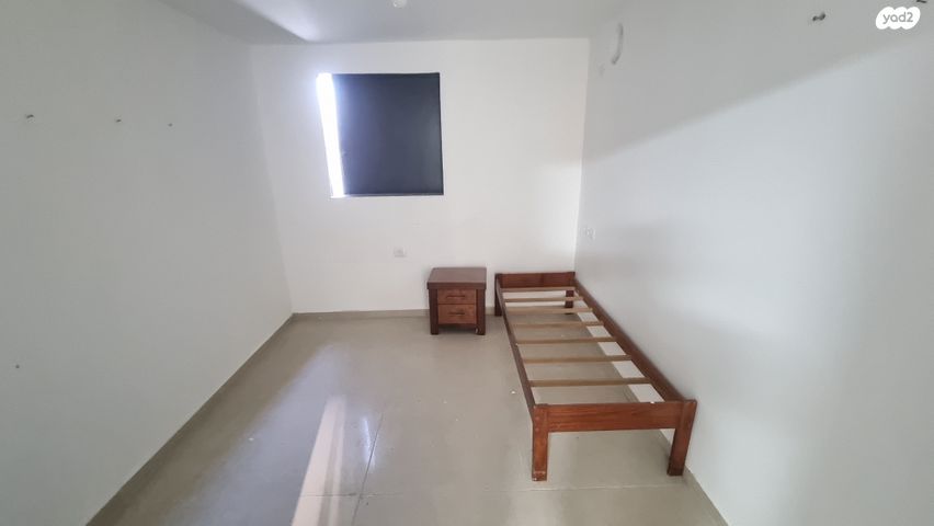 דירה, פנחס לבון, שיכון ותיקים, חולון