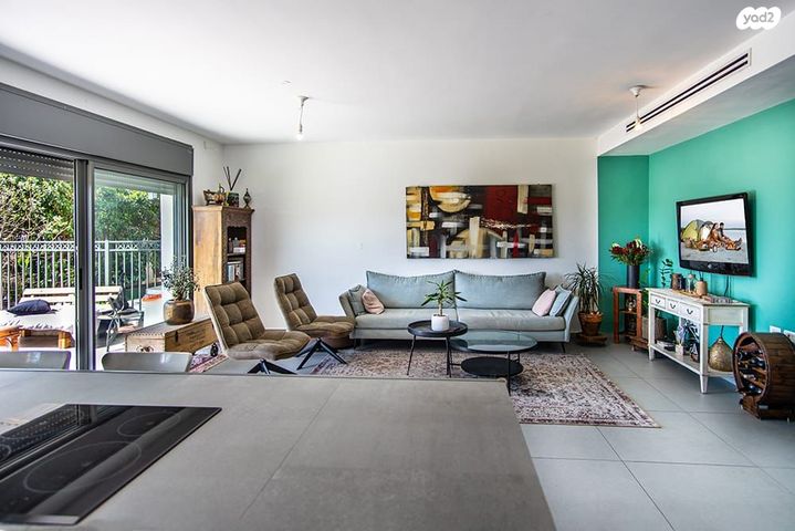 דירת גן, מודיעין מכבים רעות