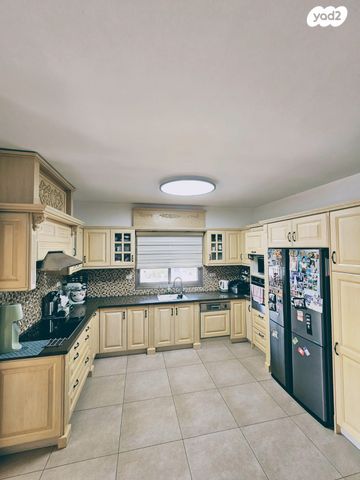 גג/ פנטהאוז, נהריה