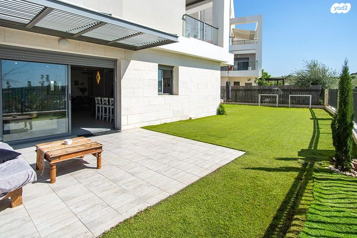 דירת גן, מודיעין מכבים רעות