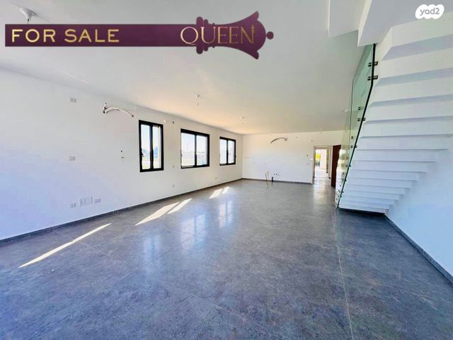 גג/ פנטהאוז, תל מונד