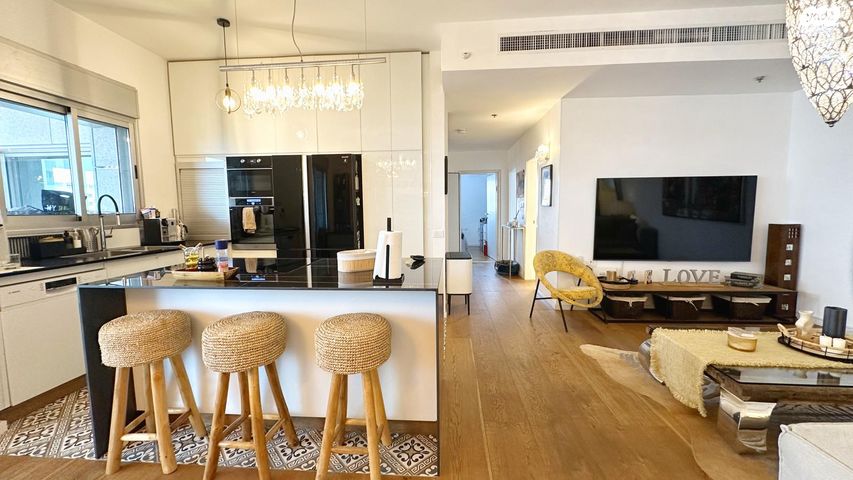 נתן יונתן 26