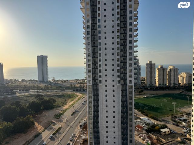 דירה, אמנון ליפקין שחק, נוף הטיילת, נתניה