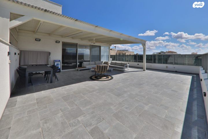 גג/ פנטהאוז, לוי אשכול, לב מוצקין, בנה ביתך, קרית מוצקין