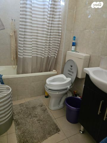 דו משפחתי, ערד