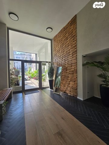 דירה, דוד קלעי, בורוכוב, גבעתיים