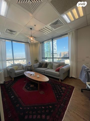 משרדים, בורסה, רמת גן