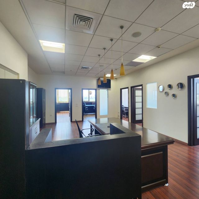 משרדים, גולדה מאיר, שאר העיר, נס ציונה