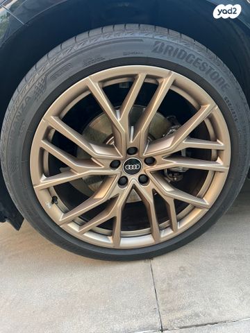 אאודי Q4 e-tron