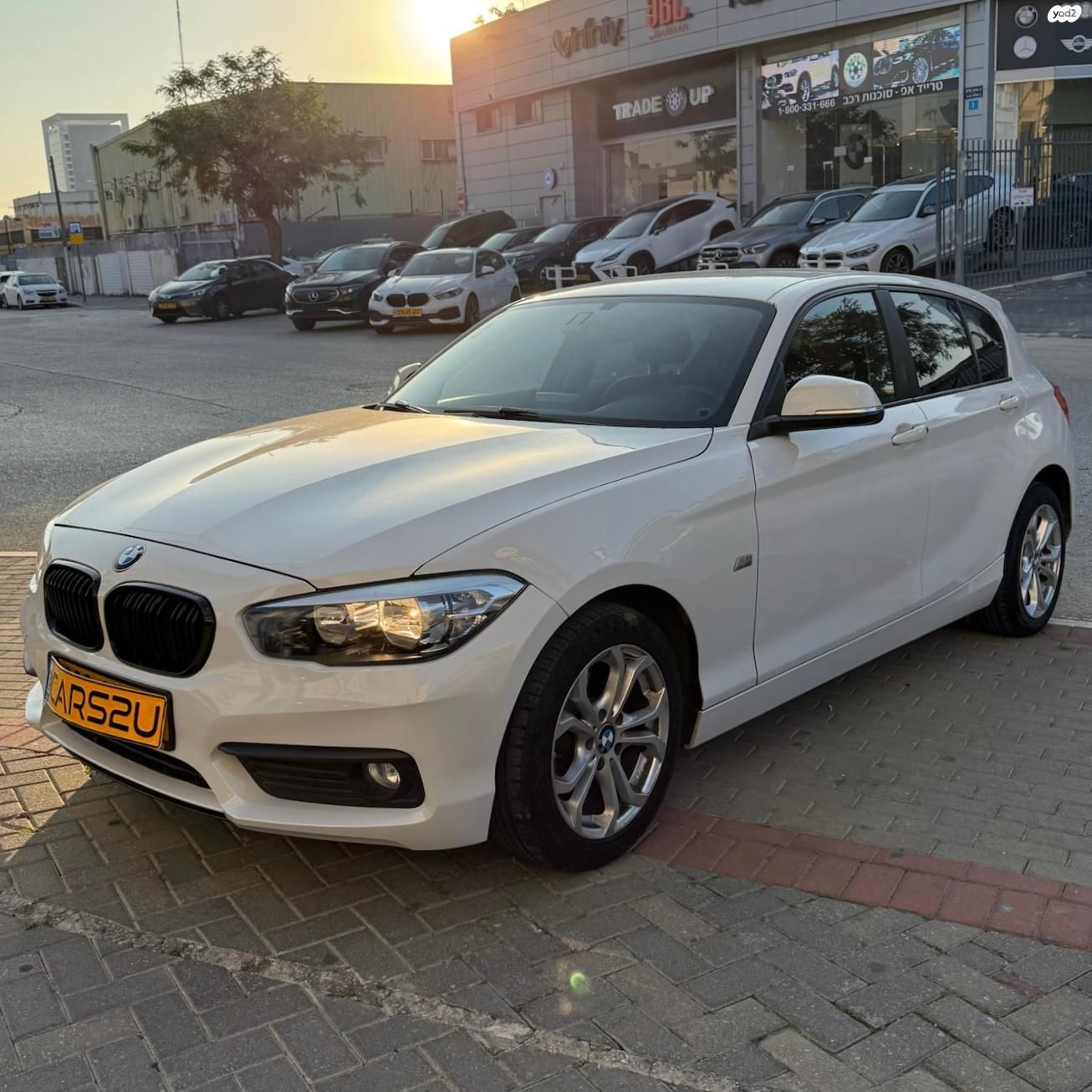 מודעת רכב ב מ וו סדרה 1