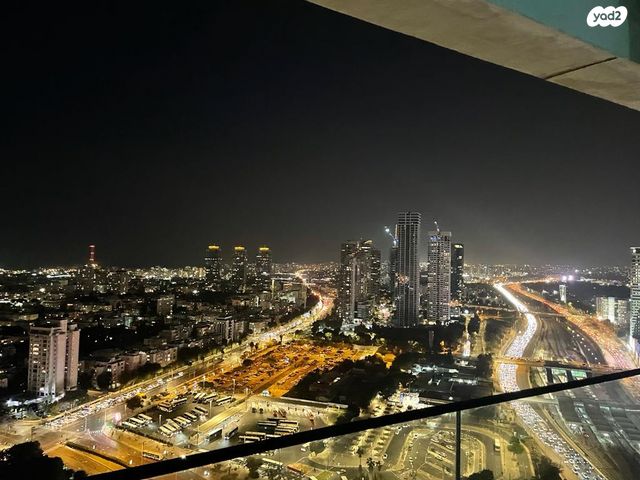 דרך מנחם בגין 160