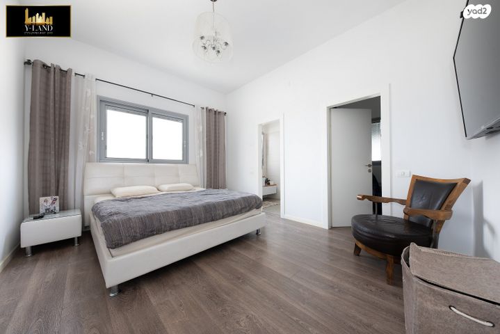 גג/ פנטהאוז, הברוש, פארק המושבה, באר יעקב