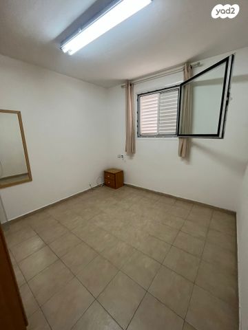 דירה, הזמיר, נהריה