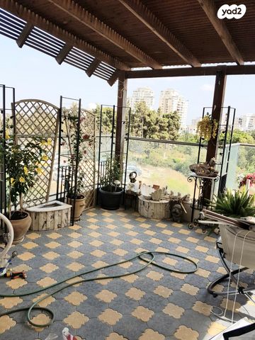 גג/ פנטהאוז, המעיין, ארלוזורוב, גבעתיים