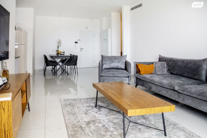 דירה, לגונה 18, גבעת אולגה, חדרה