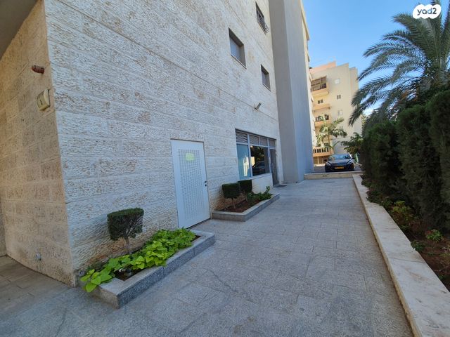 דירה, האר"י הקדוש 26, מחנה יהודה, פתח תקווה