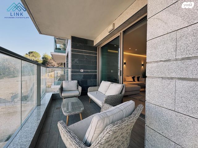 דירה, שדרות אבא חושי, סביוני הכרמל, חיפה