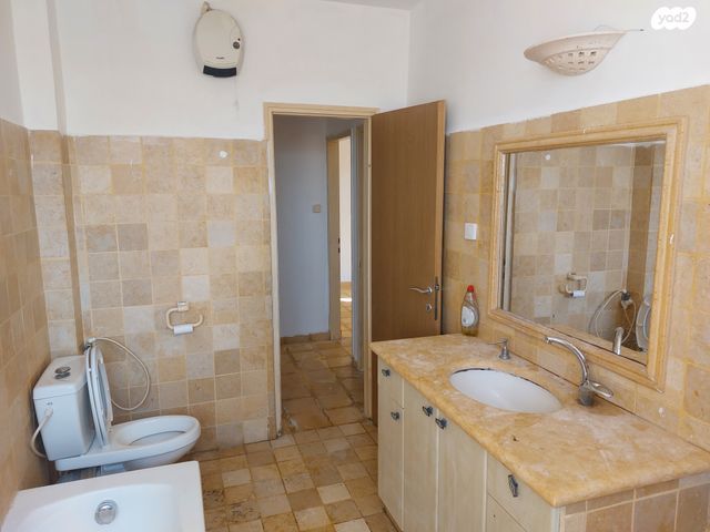 בית פרטי/ קוטג', עלי זהב, עלי זהב