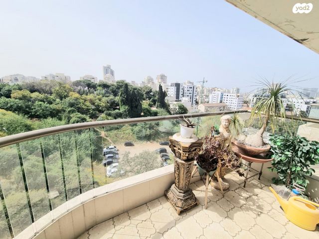 גג/ פנטהאוז, המעיין, ארלוזורוב, גבעתיים