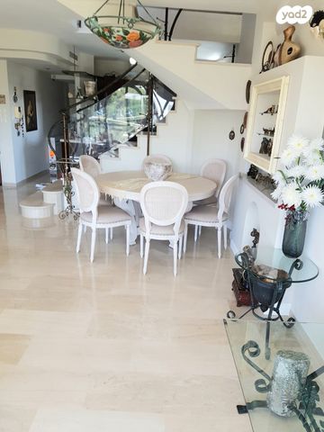 גג/ פנטהאוז, המעיין, ארלוזורוב, גבעתיים