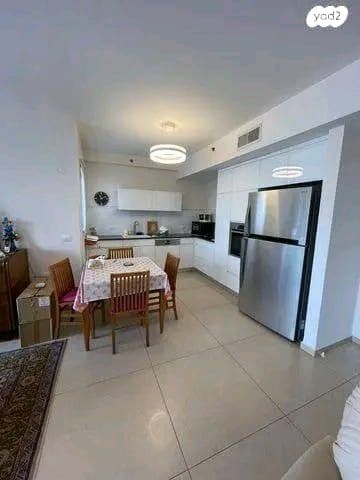 דירה, ראובן ברקת, קרית אילון, חולון