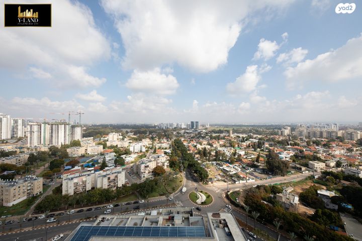 גג/ פנטהאוז, הברוש, פארק המושבה, באר יעקב