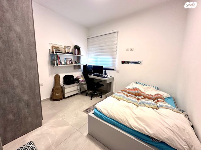 דירת גן, סשה ארגוב, נווה זמר, רעננה