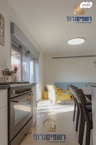 גג/ פנטהאוז, רוטשילד, פועלים ד, כפר סבא