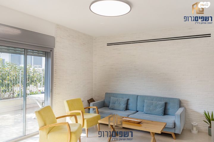 גג/ פנטהאוז, רוטשילד, פועלים ד, כפר סבא