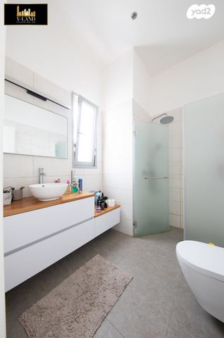 גג/ פנטהאוז, הברוש, פארק המושבה, באר יעקב