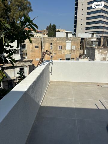 גג/ פנטהאוז, סירקין 6, שוק תלפיות, חיפה