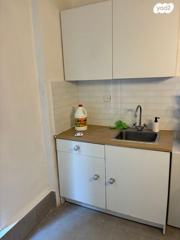 דירת גן, דרך יפו 40, שער פלמר, תחנת רכבת השמונה, חיפה