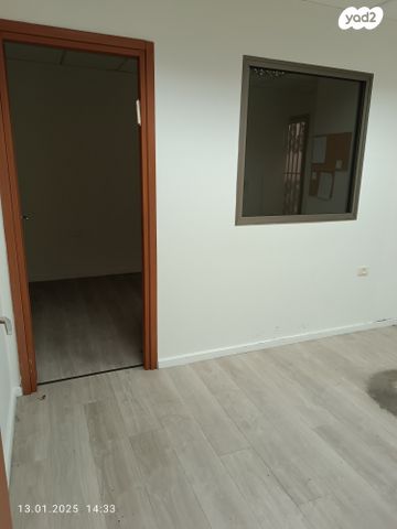 משרדים, שדרות ההסתדרות, צ'ק פוסט, מכון טיהור, מפרץ חיפה, חיפה