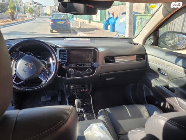 מודעת רכב מיצובישי אאוטלנדר