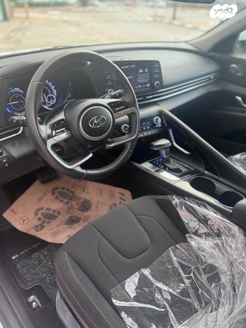 יונדאי אלנטרה