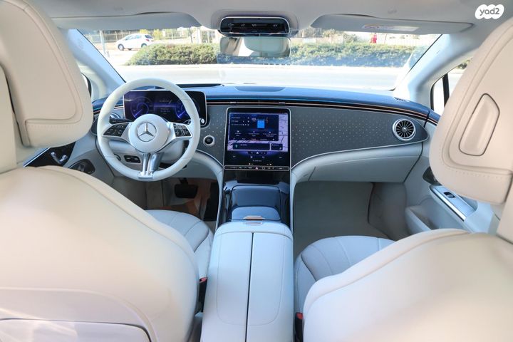 מרצדס-בנץ EQE