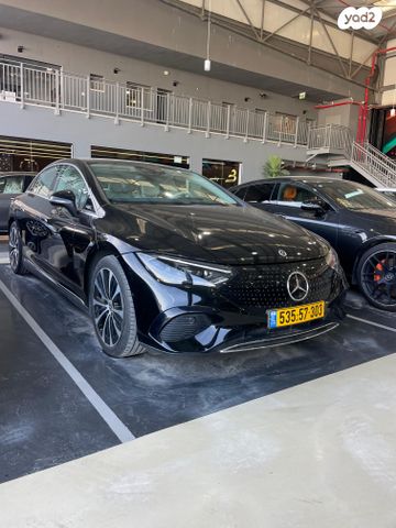 מודעת רכב מרצדס-בנץ EQE