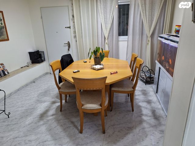 דירה, מוריס פישר 19, פת, ירושלים