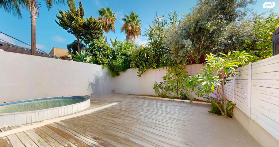 בית פרטי/ קוטג', מנחם סבידור, רמת פולג, נתניה