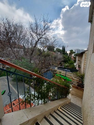 דופלקס, אנילביץ', ירושלים