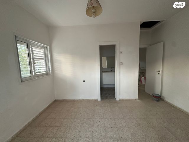 דו משפחתי, גבעת אלונים, כפר יונה